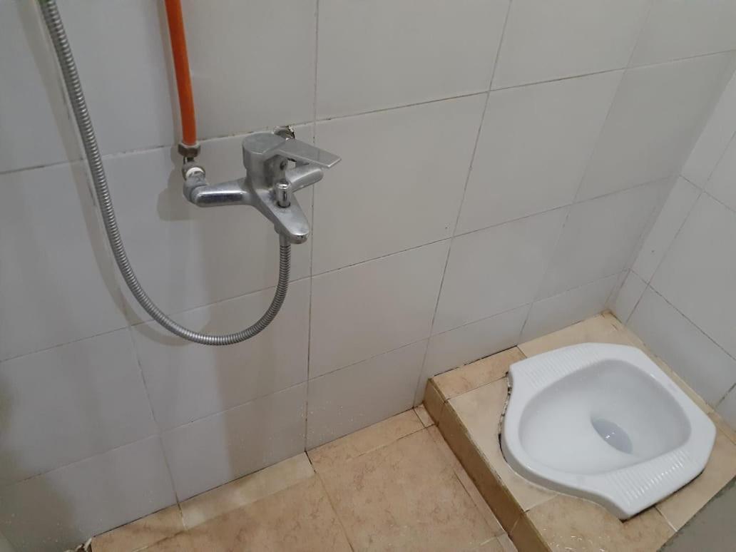 Kost Carmelia Syariah Baranangsiang Bogor Hotel Værelse billede