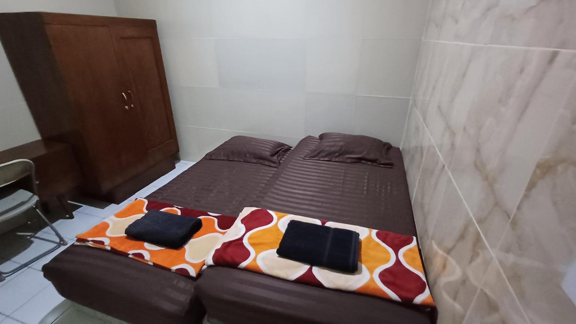 Kost Carmelia Syariah Baranangsiang Bogor Hotel Eksteriør billede